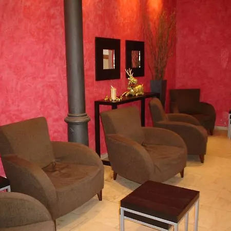 Hotell Adagio 2*