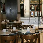 Adagio Hotel 2*